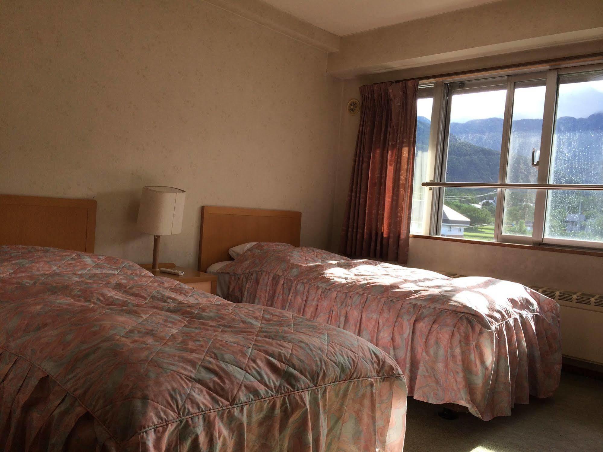 Mountside Jodel Hotell Hakuba Eksteriør bilde